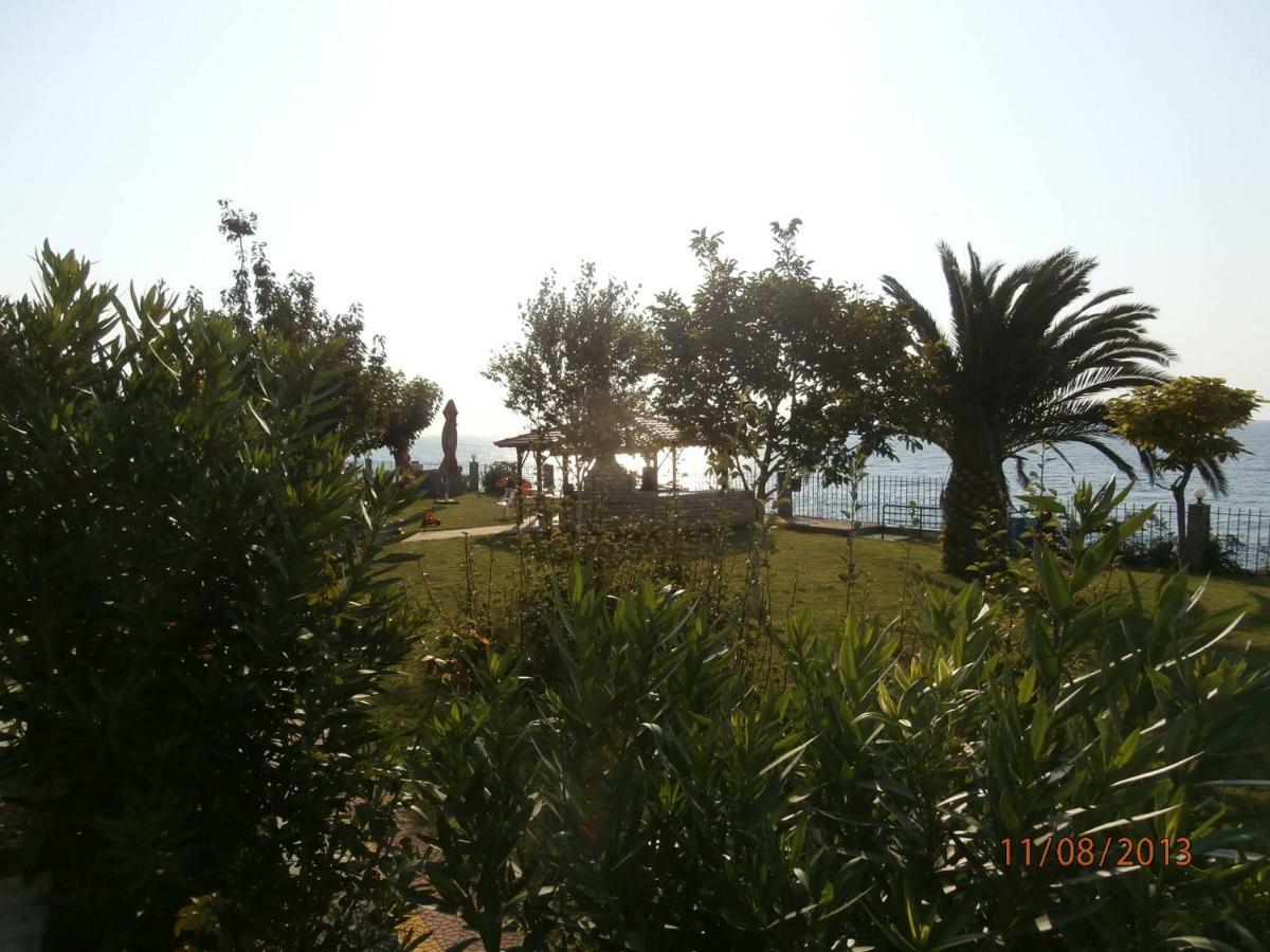 Secret Paradise Villas Loutra Elevtheron 外观 照片