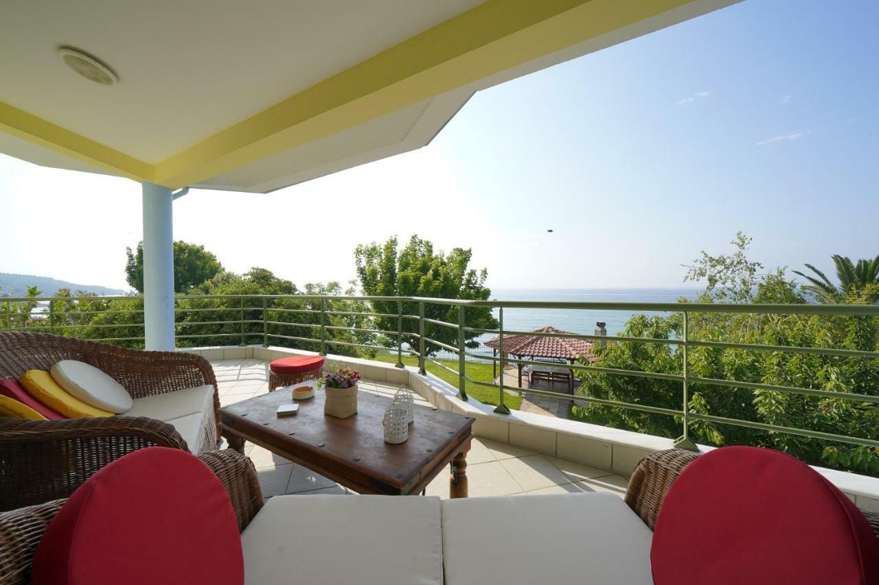 Secret Paradise Villas Loutra Elevtheron 外观 照片