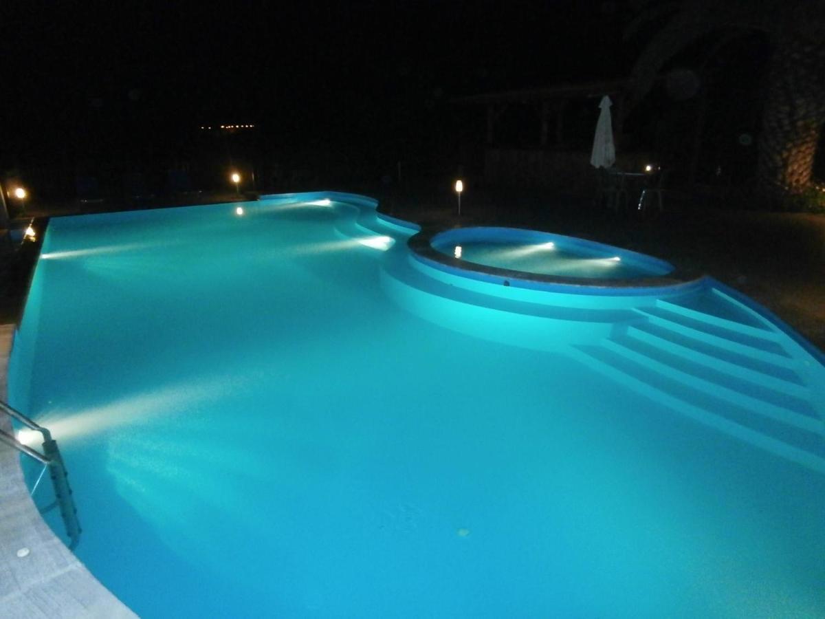 Secret Paradise Villas Loutra Elevtheron 外观 照片